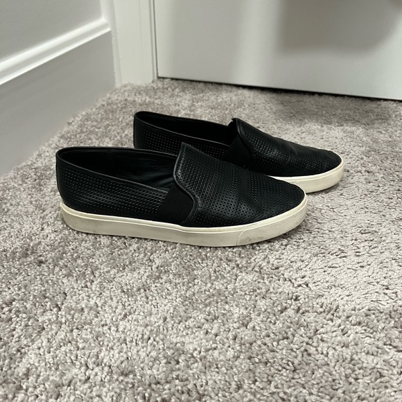 Vince Blair Slip On Sneaker SZ 8 - Picture 3 of 10